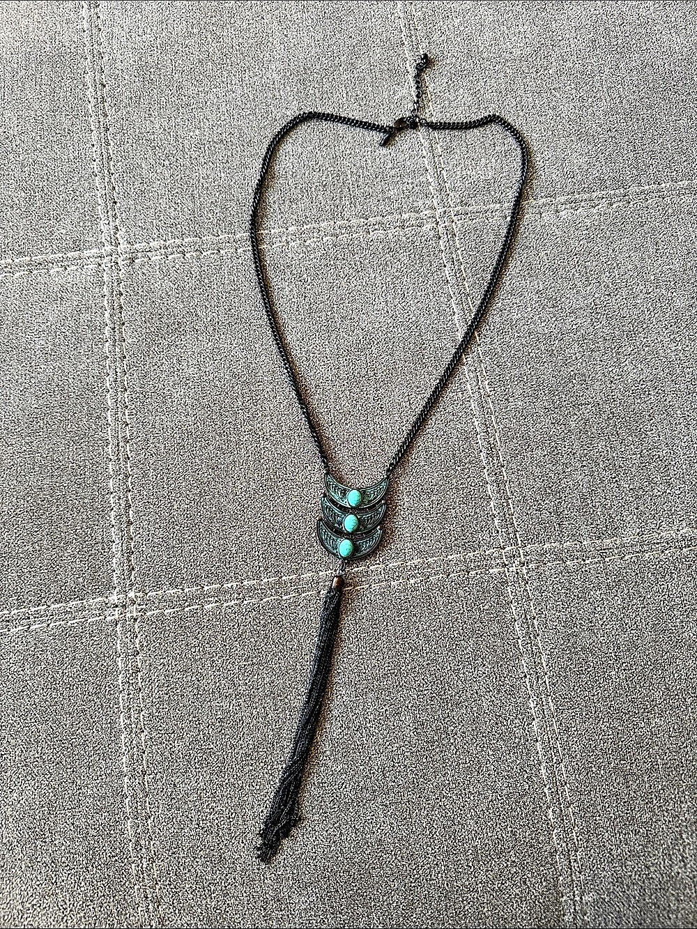 Black & Blue Pendant Necklace